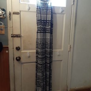 Black and White Jumper